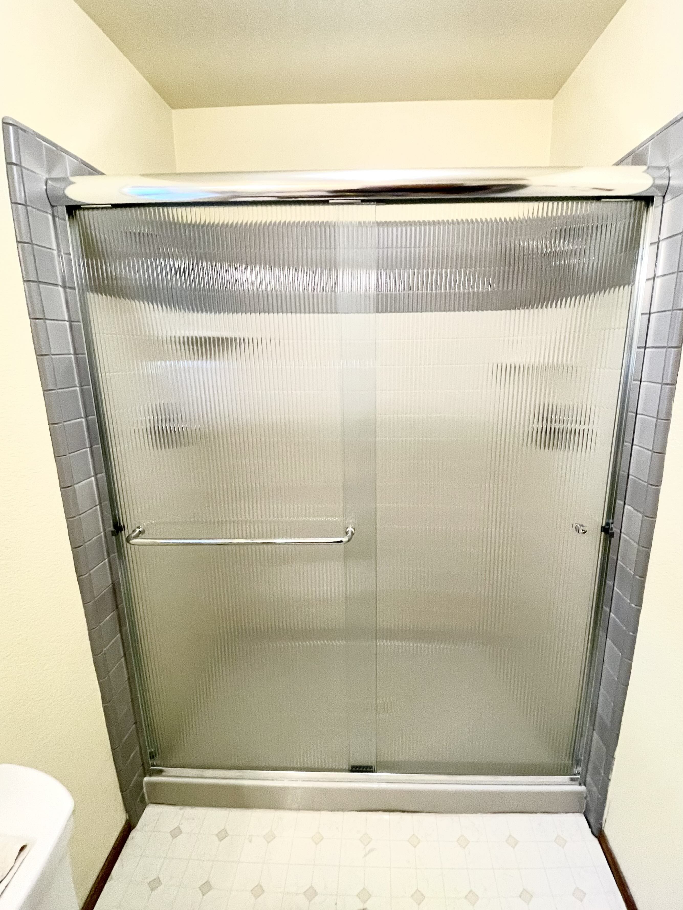 Enclosure frame unit